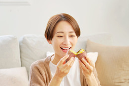 52歳女性が「月500円」、たったコーヒー1杯分のお金で「手に入れた小さな幸せ」とは