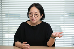 「勝手に死にやがってという怒りで書きましたが、いまは哀れみしかありません」映画『兄を持ち運べるサイズに』原作者・村井理子さんに聞く「兄を終った日」