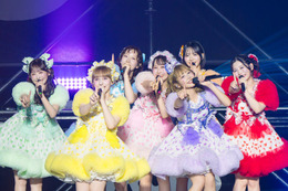 FRUITS ZIPPER、7人揃って“はちゃめちゃわちゃ”ライブ「クレヨンしんちゃん」と奇跡のコラボ・サプライズに歓声