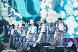 三代目JSB、デビュー15周年記念の初単独スタジアムライブに5万人熱狂 全43曲披露で歴史振り返る【ライブレポ】