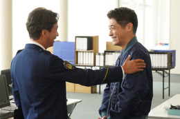 【新東京水上警察 第1話】碇拓真（佐藤隆太）ら、海へ出動 “変色した指”のようなもの見つかる