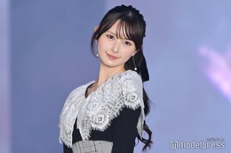 山本望叶、NMB48卒業後初ランウェイ 上品黒ワンピ姿に「お人形さんみたい」「小顔すぎる」の声【ガルアワ2025AW】