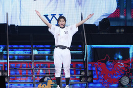 山田裕貴、“推し”Kep1erと念願の対面「WA DA DA」コラボでオタク全開「一生の夢が叶いました」【ドラゴンフェニックス甲子園】