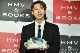庄司浩平、誕生日祝福サプライズに笑顔こぼれる「顔面に…」お茶目な姿も【だから、ぼくは】 画像