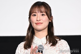 「ブンブンジャー」ヒロイン・鈴木美羽、引き締まった美ウエストに「腹筋きれい」の声 特撮共演者との3ショットも