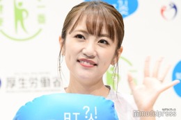 高橋みなみ、透けタイツで脚線美際立つ秋コーデ披露「セクシー」「着こなし上手」と話題 画像