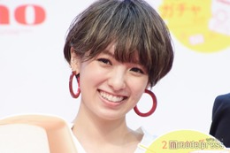 南明奈、美脚際立つ衣装ショット公開「スタイル抜群」「大人っぽくて可愛い」の声