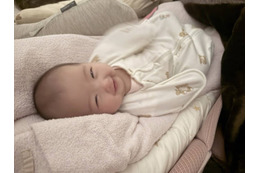 辻希美、生後3ヶ月次女のかわいらしいニッコリSHOT披露「この笑顔と 上目遣いで癒される」