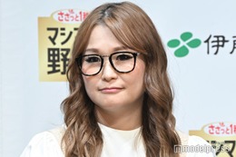 ギャル曽根、すっぴんで1歳次女との遊園地2ショット公開「親近感湧く」「娘さん楽しそう」の声 画像