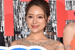 chay「ちょこっと軽め」ヘアスタイルにイメチェン「大人かわいい」「おしゃれな長さ」と絶賛の声 画像