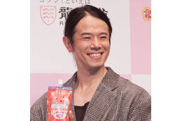 庄司智春、藤本美貴のお茶目な“写り込み”SHOTに反響「仲良しですね」「憧れ夫婦」