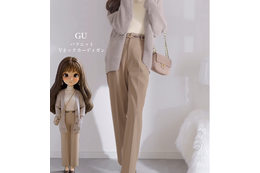 定番【GU】ユニセックスカーデが万能！ベージュで淡色ワントーンにしてみたら……【40代の毎日コーデ】