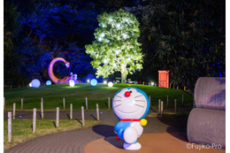 藤子・F・不二雄ミュージアムのクリスマス2025 『ドラえもん』原画やツリー展示で冬の思い出を