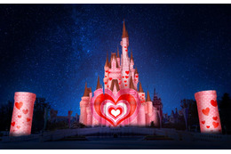東京ディズニーランド、ミニー主役“パルパル”にシンデレラ城彩る新演出「ファンダーナイト」 グッズやフードも公開