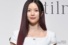 NiziUマヤ、青カラコンで透明感あふれる姿披露「まるで絵画のよう」とファン絶賛