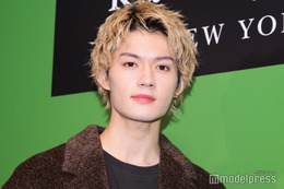 M!LK佐野勇斗、ツアー初日に新ヘア披露 金髪からの大胆チェンジに「かっこよすぎて滅」「似合いすぎ」と絶賛の声