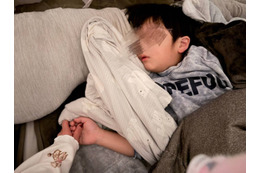 辻希美、三男が7歳に！愛らしい寝顔SHOT公開「おめでとう」「素敵なお誕生日にしようね」