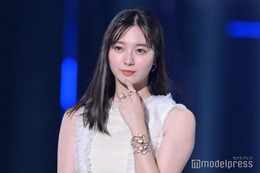 新川優愛、“9歳年上”ロケバス運転手の夫との馴れ初め明かす「人生で告白したのは今の旦那さんだけ」 画像