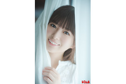 乃木坂46小川彩、近距離で自然体な姿「ボム」初ソログラビア登場【独占カットあり】