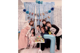 辻希美、家族7人でパシャリ！三男の7歳バースデーを盛大に祝福「仲良しのお友達を呼んで誕生日会」