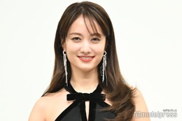 谷まりあ、胸元開きドレスで大胆肌見せ「自分に甘かったエピソード」明かす【ジョー マローン ロンドン】 画像