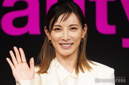 加藤あい、9年ぶり広告イベント登場 食生活など“大切にしている習慣”3つ明かす