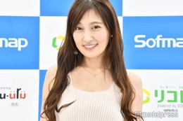 熊田曜子、ミニスカ＆ニーハイブーツで抜群スタイル披露「脚長すぎ」「清楚コーデ似合ってる」絶賛の声