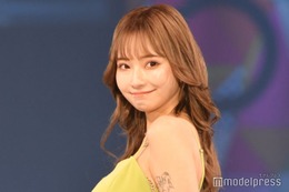 人気モデル・ぴょな、タイトノースリで美ボディライン強調「夏が似合う」「スタイル圧巻」と反響