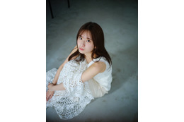 乃木坂46菅原咲月、ピュアな魅力が際立つホワイトコーデを披露！副キャプテン任命後の1年を語る 画像