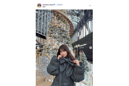 “2ヶ月で11kg減”話題のアイドル、胸元ざっくりサンタコスにファン悶絶「可愛すぎる」「スタイルがレベチ」