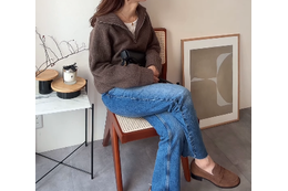 【GU】プルオーバーが着心地よき。大人カジュアルを格上げする合わせ方とは 【40代の毎日コーデ】 画像