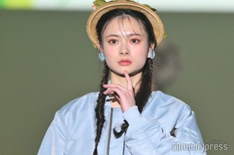 AKB48新センター・伊藤百花、ベッド寝そべり美脚スラリ ルームウェア姿に「ドキッとした」「天使」とファン悶絶 画像