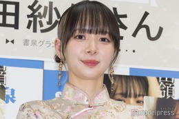 岡田紗佳、ミニチャイナドレス×網タイツ姿にファンうっとり「破壊力すごい」「ドキッとする」