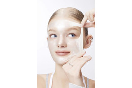 COSRX、なめらかな“グレイズドグロウ”肌へ導く次世代スキンケアマスク発売