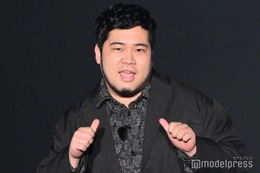 令和ロマン・松井ケムリ「TGC」初出演で“ファンサ”連発 神対応に大きな歓声【TGCしずおか2026】 画像