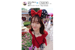 元HKT48田島芽瑠、上海ディズニーで美脚際立つミニ丈コーデ披露「脚長すぎ」「神スタイル」と反響 画像