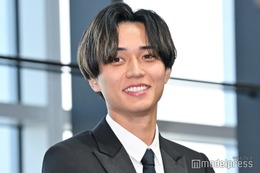 キンプリ永瀬廉、伊藤英明の「めっちゃ可愛い差し入れ」に驚き ギャップ明かす「イメージ変わりました」【日曜劇場「リブート」】 画像