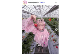 元ベビタピ店員・ののち、レースタイツで美脚透ける 個性派私服ショットに「唯一無二の世界観」「オーラがレベチ」の声