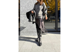 シンプルでハイセンスな大人の冬のレギンススタイル。要はコクーンシルエットのプルオーバー【40代の毎日コーデ】 画像