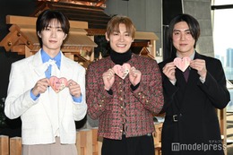 M!LK山中柔太朗＆超特急・高松アロハ、東京タワーでヒット祈願 絵馬に書いた願い事は？【純愛上等！】 画像