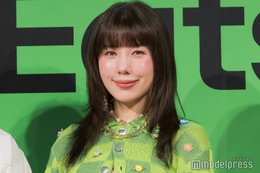 仲里依紗、レディー・ガガのライブ参戦ゴスロリコーデが話題「お人形さんみたい」「クオリティ高い」