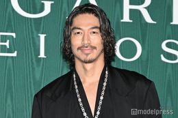 EXILE AKIRA「20年ぶりの渋谷センター街」LDHメンバー4人が街中降臨 豪華ショットに「凄いオーラ」「伝説の写真」と反響