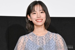 當真あみ、人気バンドのライブに参戦 メンバーとの記念ショットも「並んでるの新鮮」「好きなの伝わる」の声