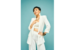 【独占コメント到着】Tinaが描く“今の自分”へのエール！新曲は10代の夢と現在をつなぐ人生賛歌