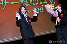 市川実日子「ホットスポット」プロデューサー祝福でピース “撮影はMAX10時間”現場のルール明かす【2026年エランドール賞】