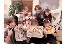 辻希美、家族集合！義母のお誕生日会SHOT公開「似顔絵をプレゼント」「泣いて喜んでくれました」