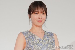 高山一実、ミニスカ姿でバスケ挑戦 美脚際立つ動画に「スタイル抜群」「破壊力すごい」と悶絶の声