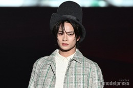 ACEes浮所飛貴、地元でランウェイデビュー 縦長ハットで力強い眼差し【TGCあいち・なごや2026】 画像