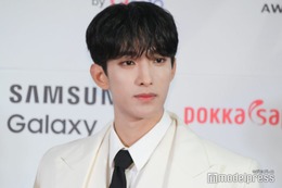 SEVENTEENドギョム、幼少期ショット大量放出「すでに完成してる」「面影ある」と反響続々