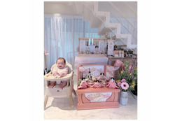 辻希美、生後6ヶ月次女の初節句SHOT公開「我が家の姉妹のお祝いです」